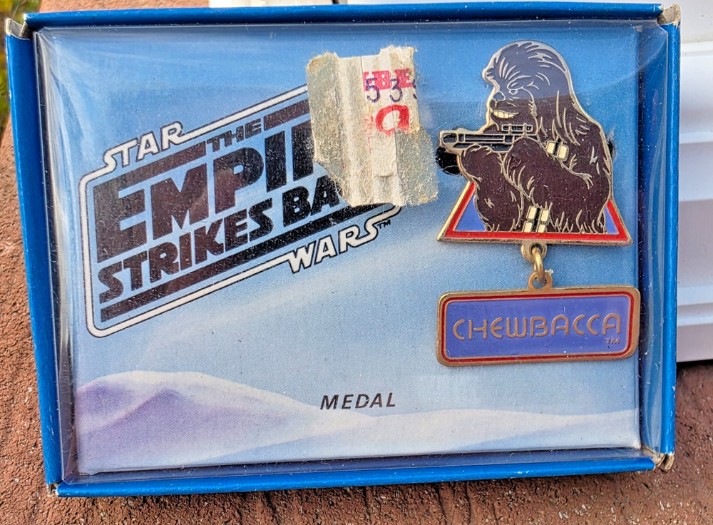 New 1980 Star Wars: Empire Strikes Back Medal In The Box Chewbacca W Berrie & Co